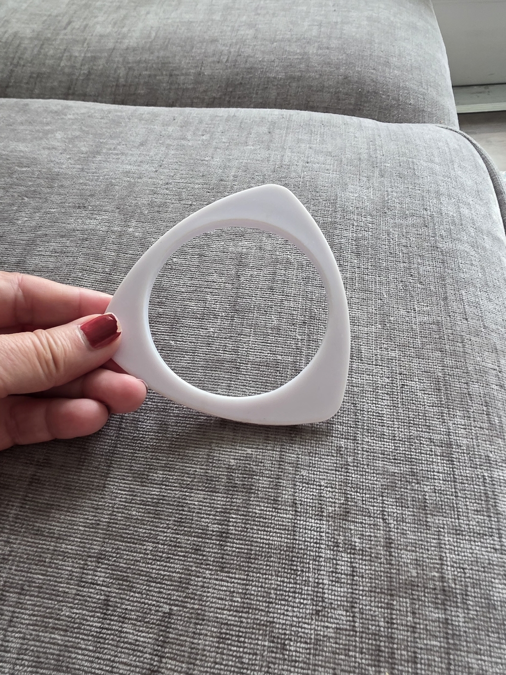 Vintage Minimal White Triangular Resin Bangle Bracelet